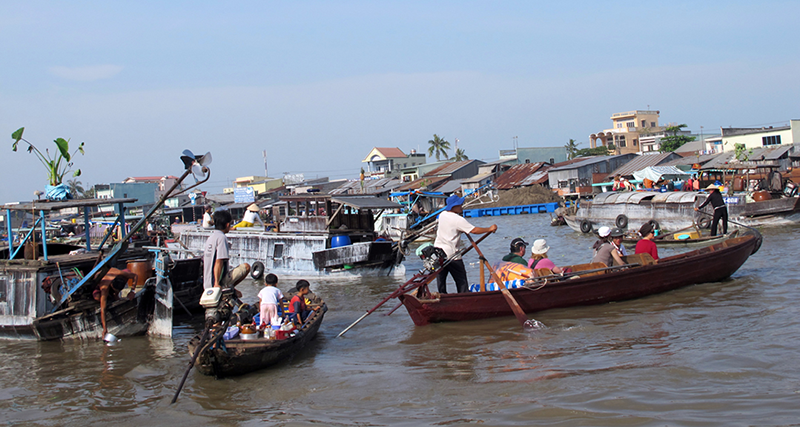 mekong river market